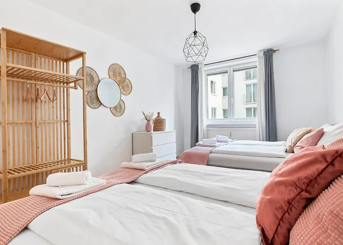 דירה 2 Bedroom In Neubau, 6 Min To Center