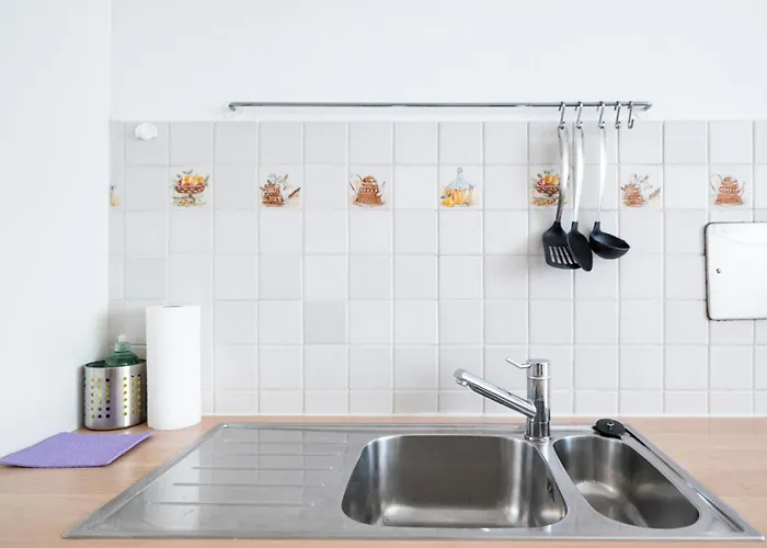 2 Bedroom In Neubau, 6 Min To Center דירה